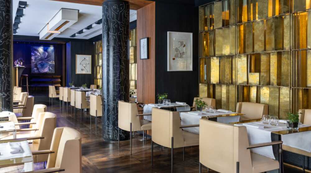 metropolitan hotel restaurant