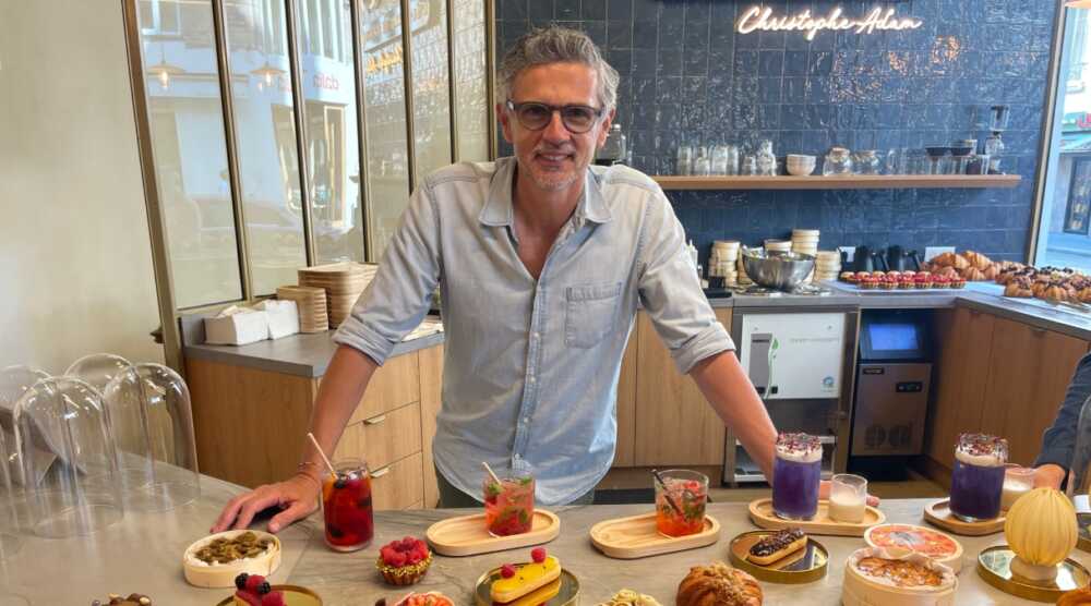 Christophe ADAM dans sa boutique
