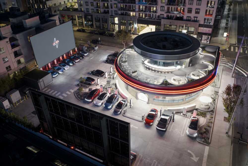 Elon Musk Tesl Diner