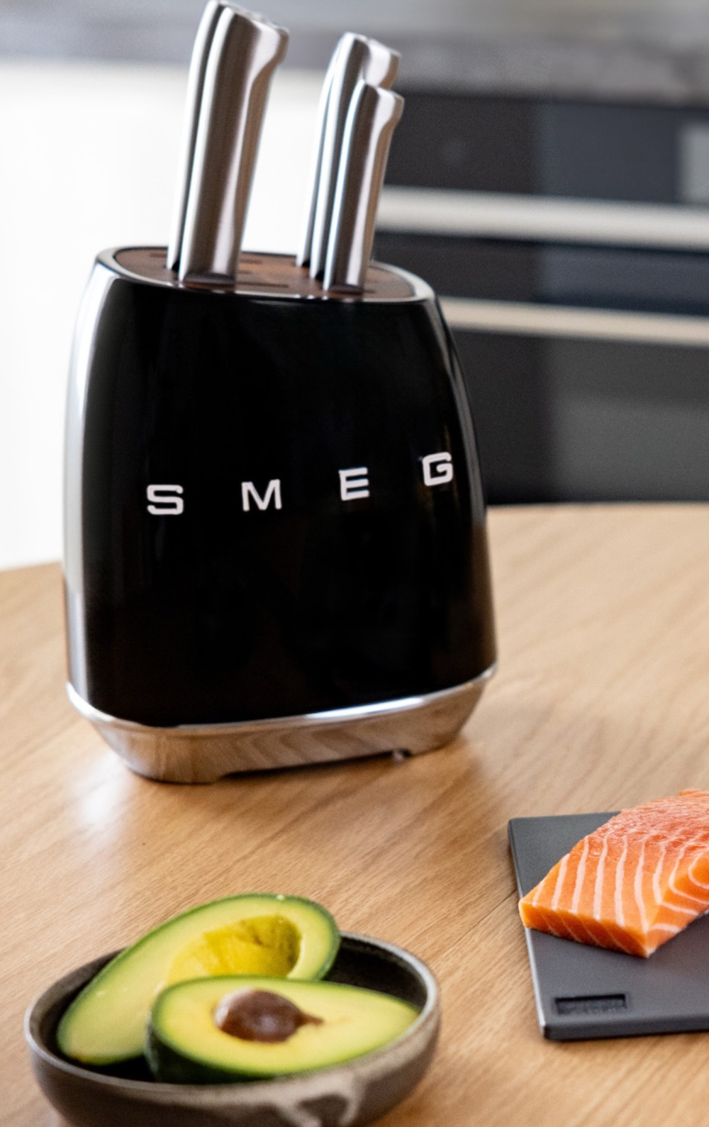 Avec SMEG :  les couteaux
