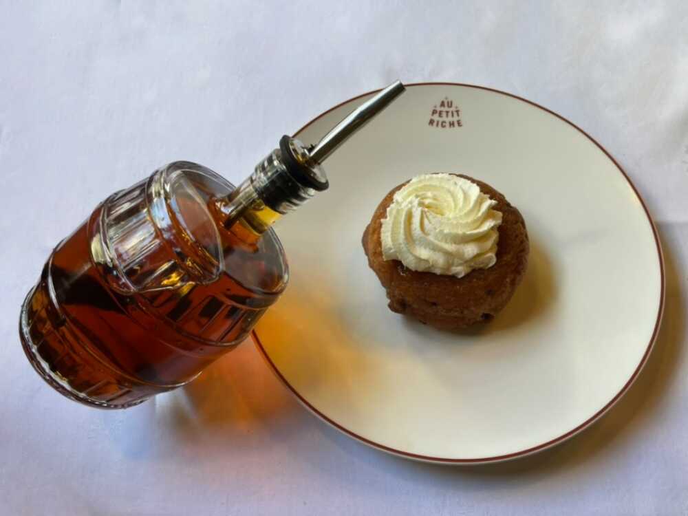 Au Petit Riche baba au rhum