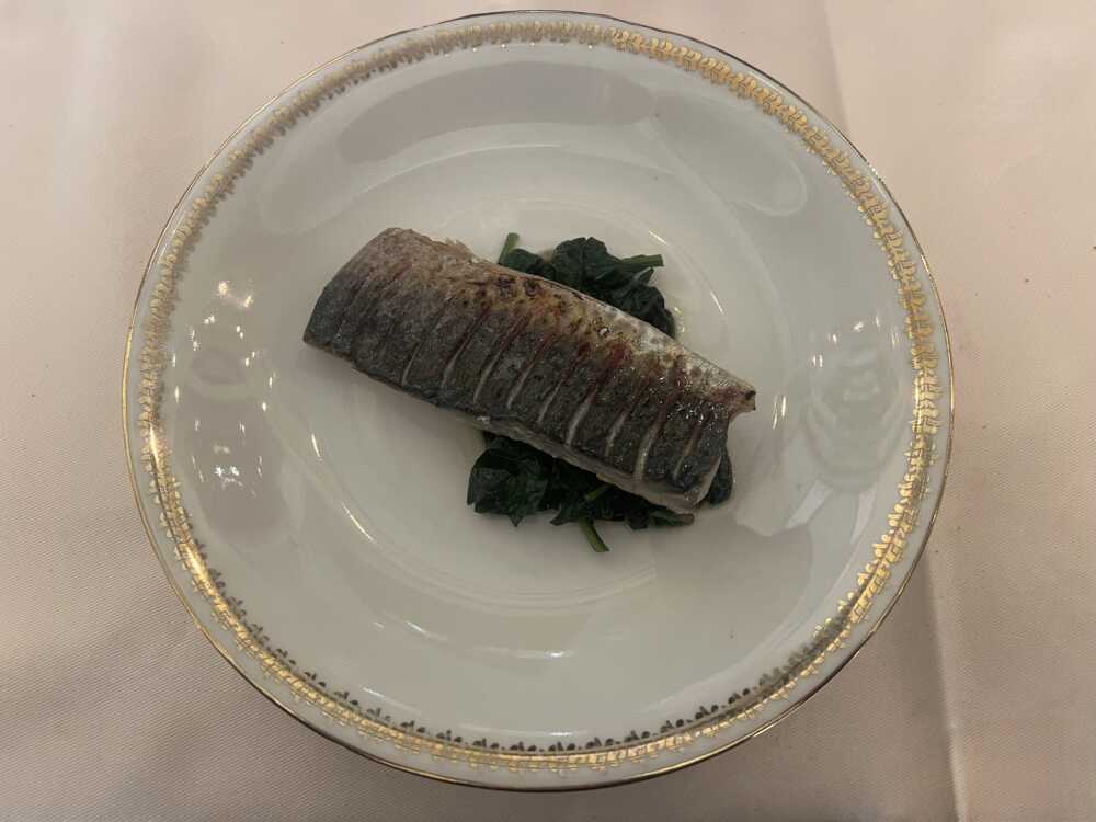 Maquereaux Coutume chef Charlie Anne