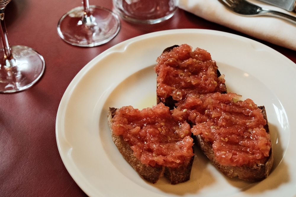 accents ibériques pan con tomate