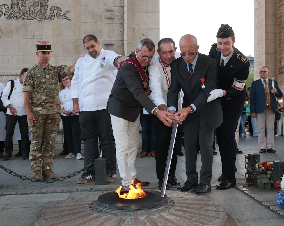 Triomphe ravivage de la flamme