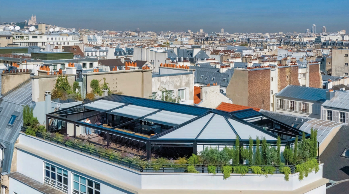 Au Top, le rooftop secret où Paris se savoure en hauteur